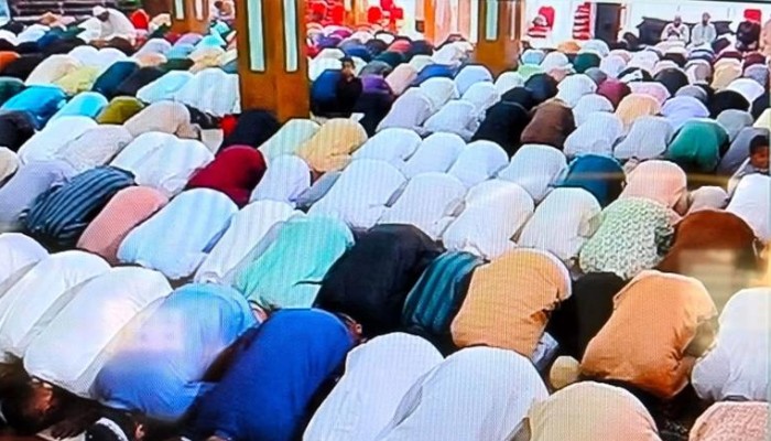 সৌদির সঙ্গে মিল রেখে রাজধানীতে ঈদের নামাজ আদায়